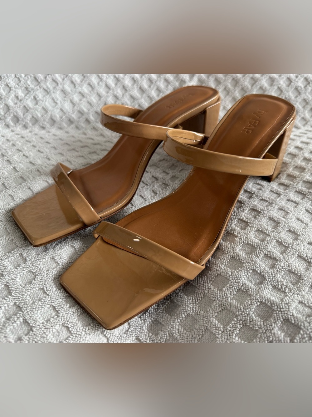 BY FAR Tanya Nude Patent Leather Mules Sandals Size 39 US 9 Square Toe Beige Tan